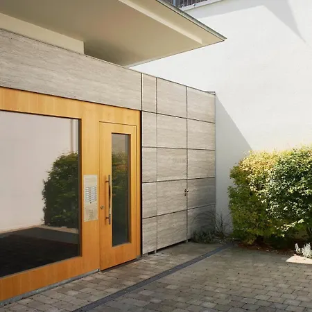 Koenigsschlaf No2 - Traum In Rosa Im Herzen Von * Konstanz