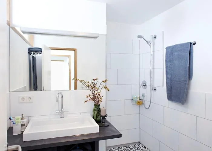 Koenigsschlaf No2 - Traum In Rosa Im Herzen Von Апартаменты Констанц